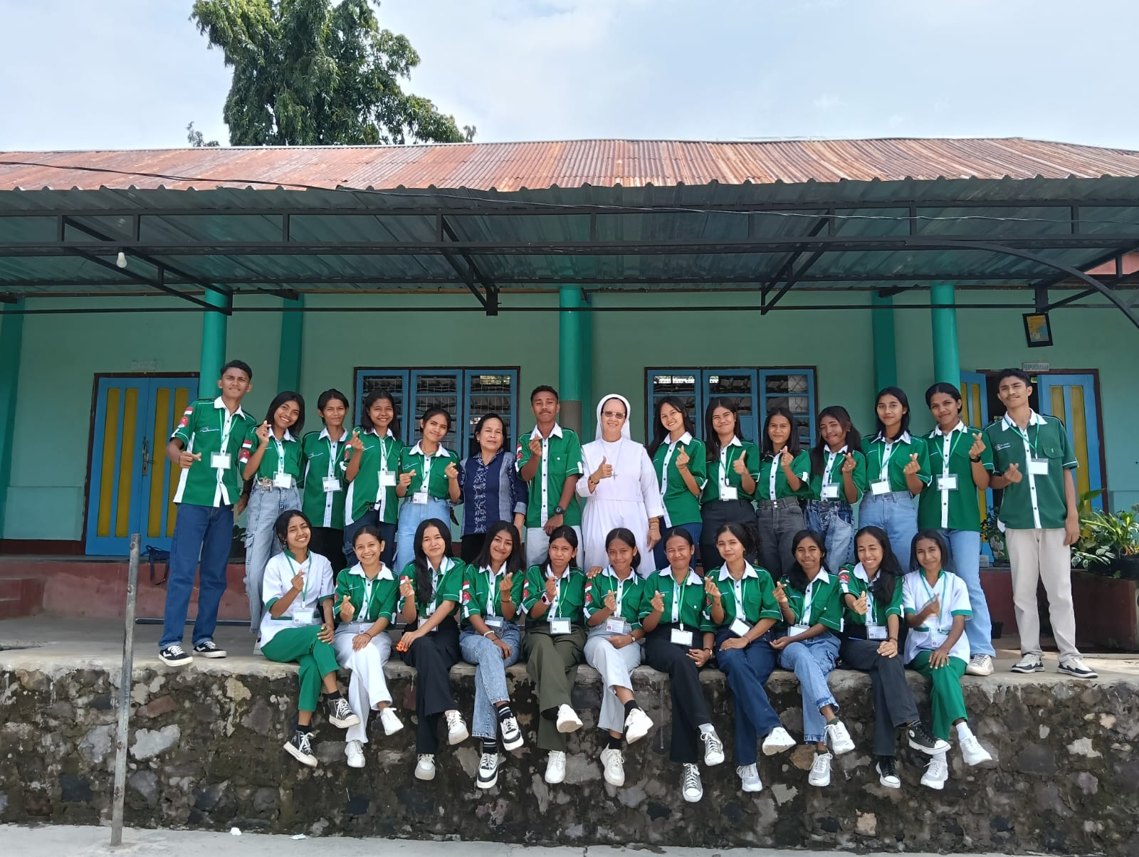 Layanan Penunjang Kefarmasian Klinis dan Komunitas