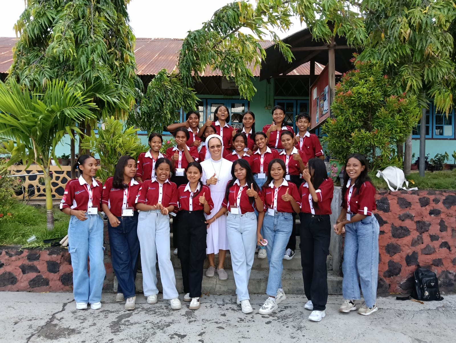 Desain Produksi Busana